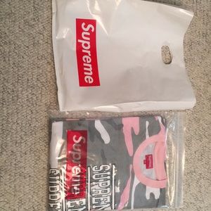 Supreme Stacked Sweatshirt Medium Pink Grey Camo